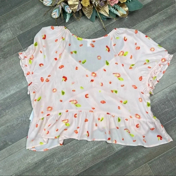 BP Nordstrom Pink Red Petal Patterned Smocked Short Sleeve Crop Top 1X - Picture 8 of 12